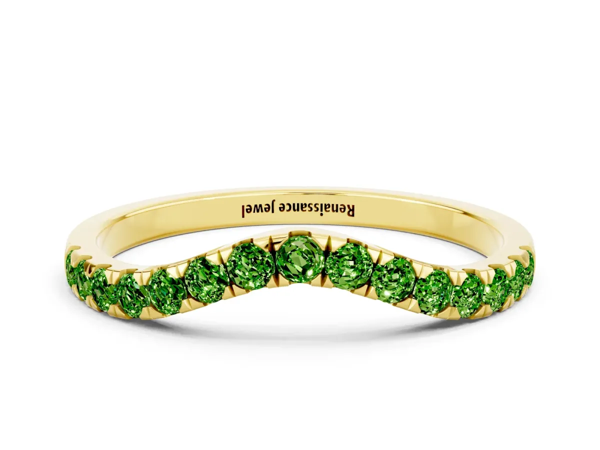 Curved Pavé Round Peridot Wedding Band with Shared Prong Setting Yellow gold