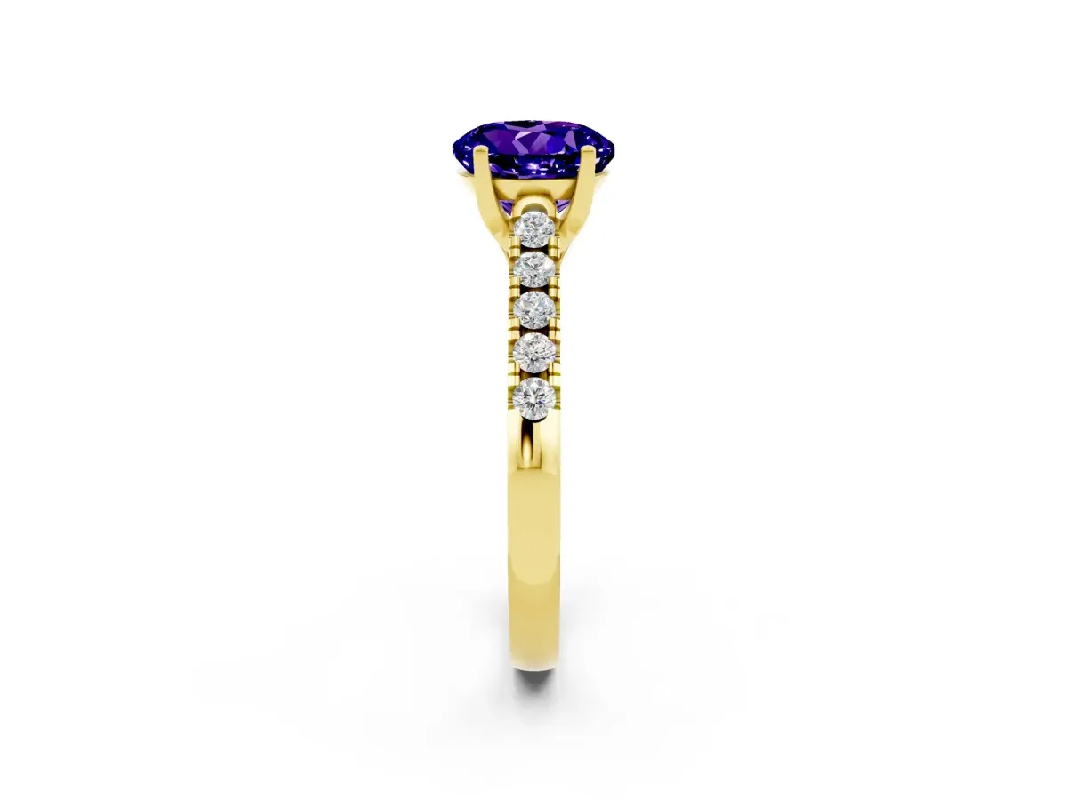 Round Cut Tanzanite Pavé Band Solitaire Ring with Prong Setting Yellow gold