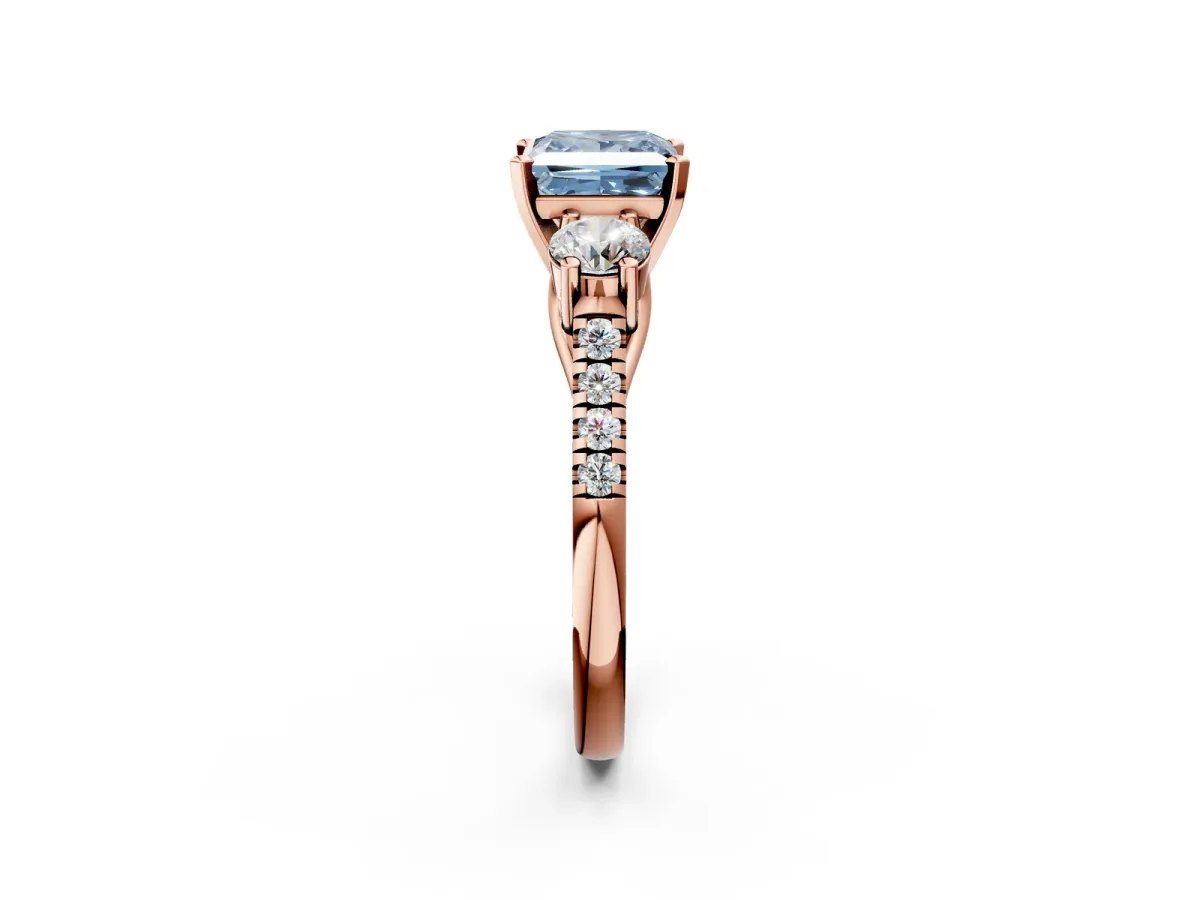 Fancy Blue Three-Stone Princess Cut Diamond Pavé Band with Four-Prong Setting Rose gold