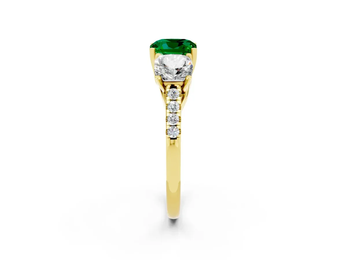 Three-Stone Cushion Cut Emerald Ring with Round Pavé Band and Prong Setting Yellow gold