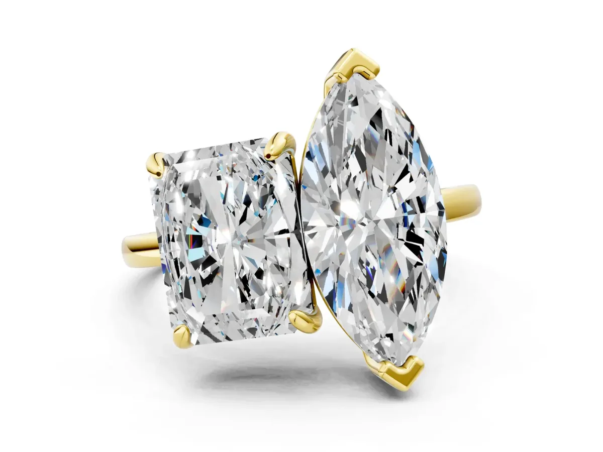 Emerald and Marquise Toi Moi Ring with Prong Setting and Plain Band Yellow gold