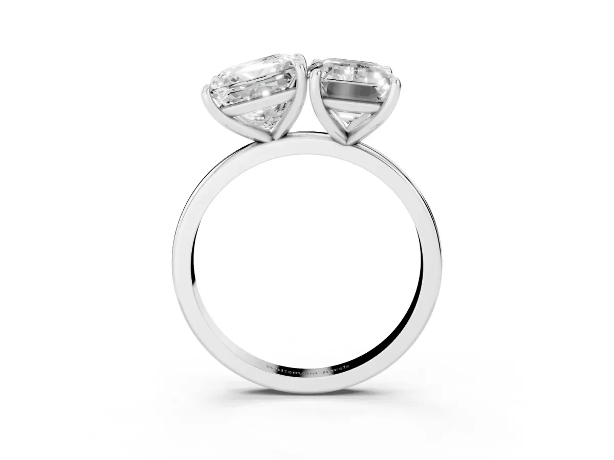 Princess Cut and Emerald Cut Toi Moi Ring with Prong Setting Platinum