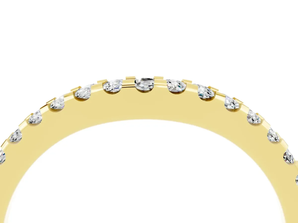 Round Moissanite Pavé Curved Wedding Band Yellow gold