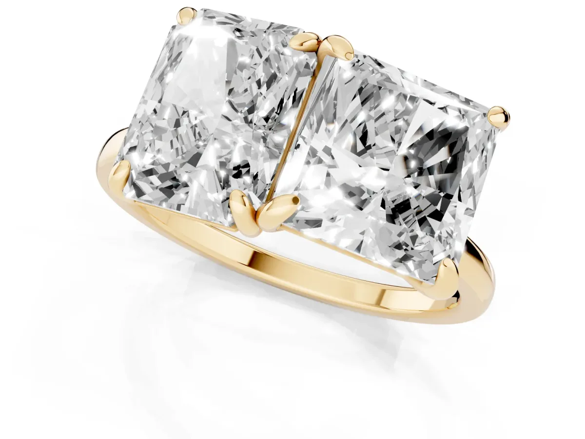 Radiant and Princess Toi Moi Ring with Prong Setting and Plain Band Yellow gold