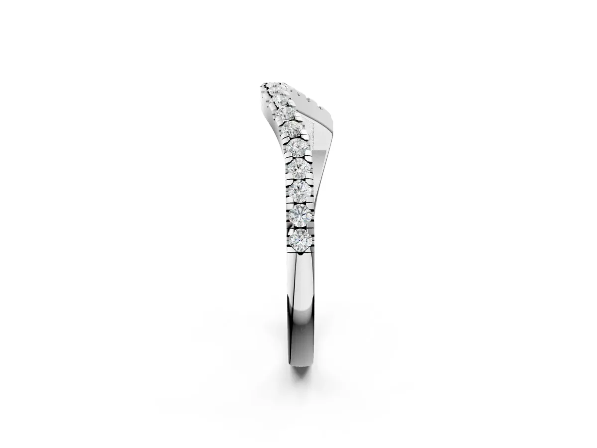Round Diamond Pavé Twist Band with U-Prong Setting White gold