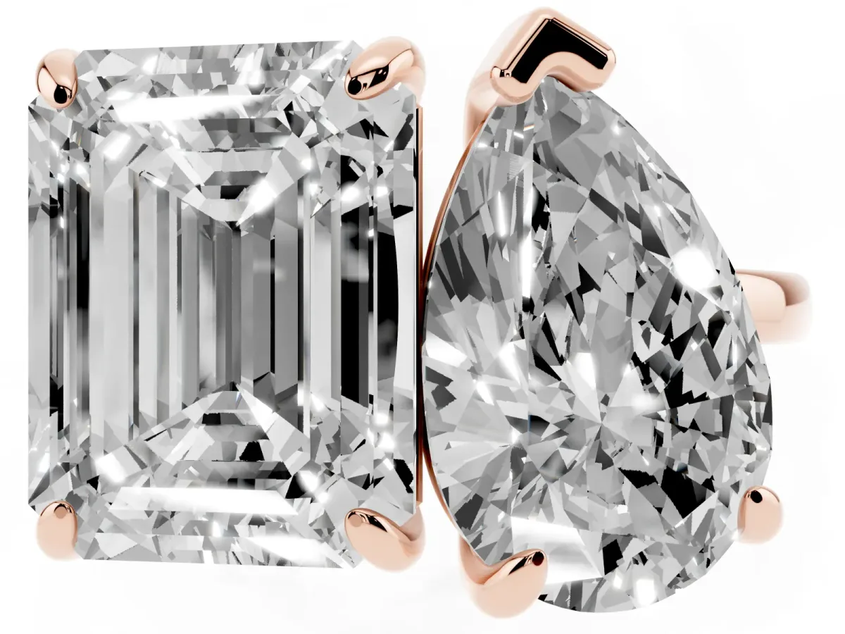 Pear and Emerald Toi Moi Ring with Prong Setting and Plain Band Rose gold
