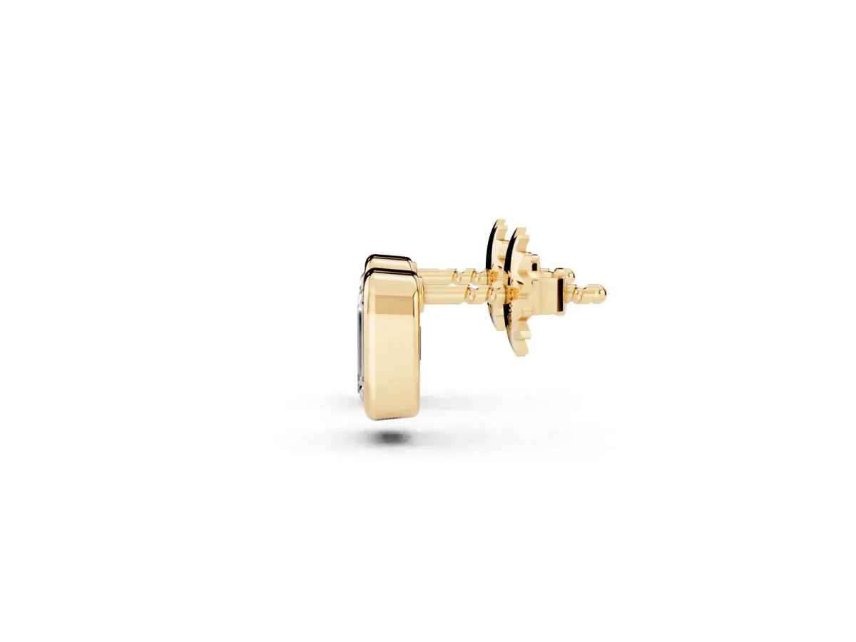 Emerald Diamond Bezel-Set Stud Earrings Yellow gold
