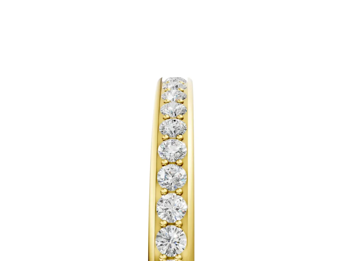 Round Diamond Pavé Set Half-Eternity Band Yellow gold