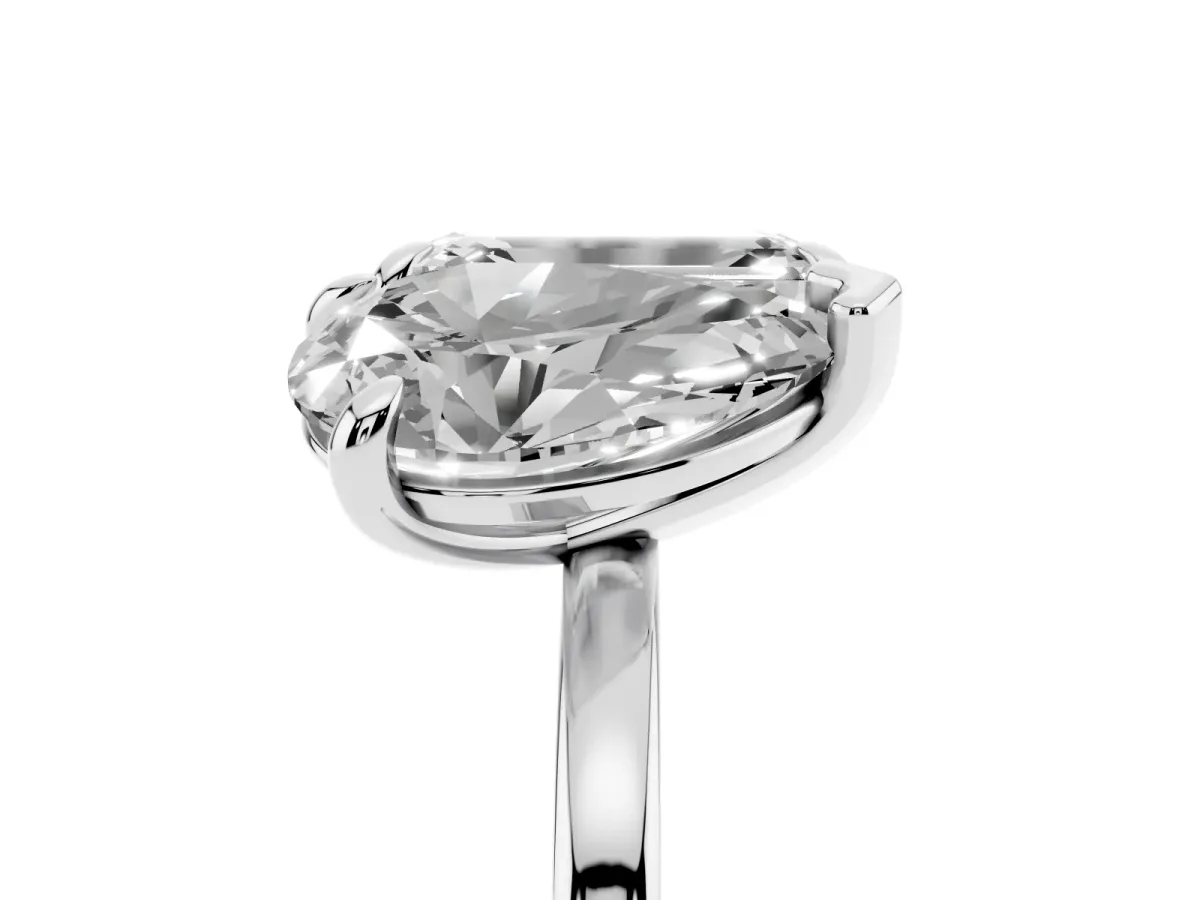 Pear and Emerald Toi Moi Ring with Prong Setting and Plain Band Platinum