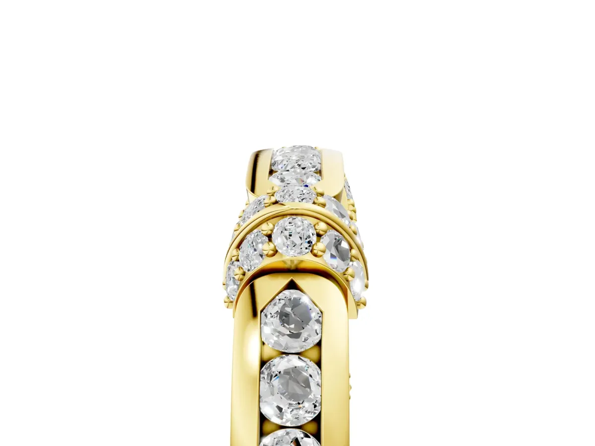 Pavé Round Diamond Link Band with Bezel Setting Yellow gold