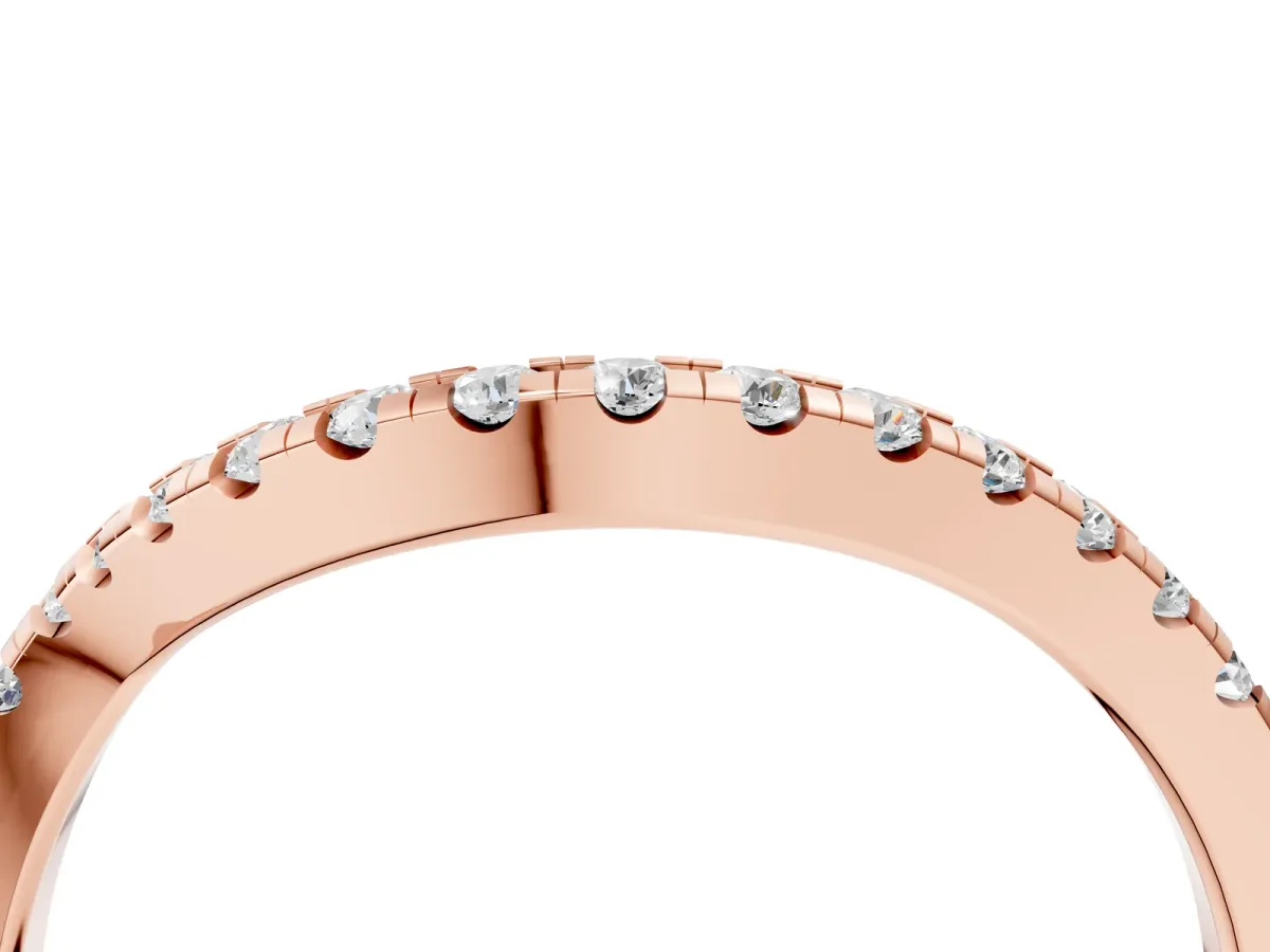 Round Cut Diamond Pavé Curved Band with Shared Prong Setting Rose gold