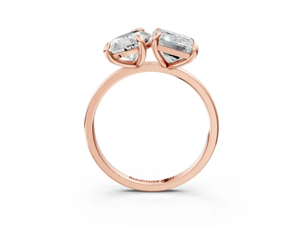Pear and Radiant Toi Moi Ring with Prong Setting and Plain Band Rose gold