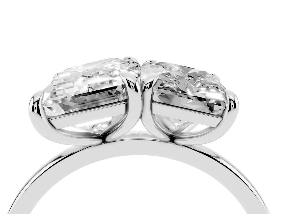 Emerald and Radiant Toi Moi Ring with Prong Setting and Plain Band Silver