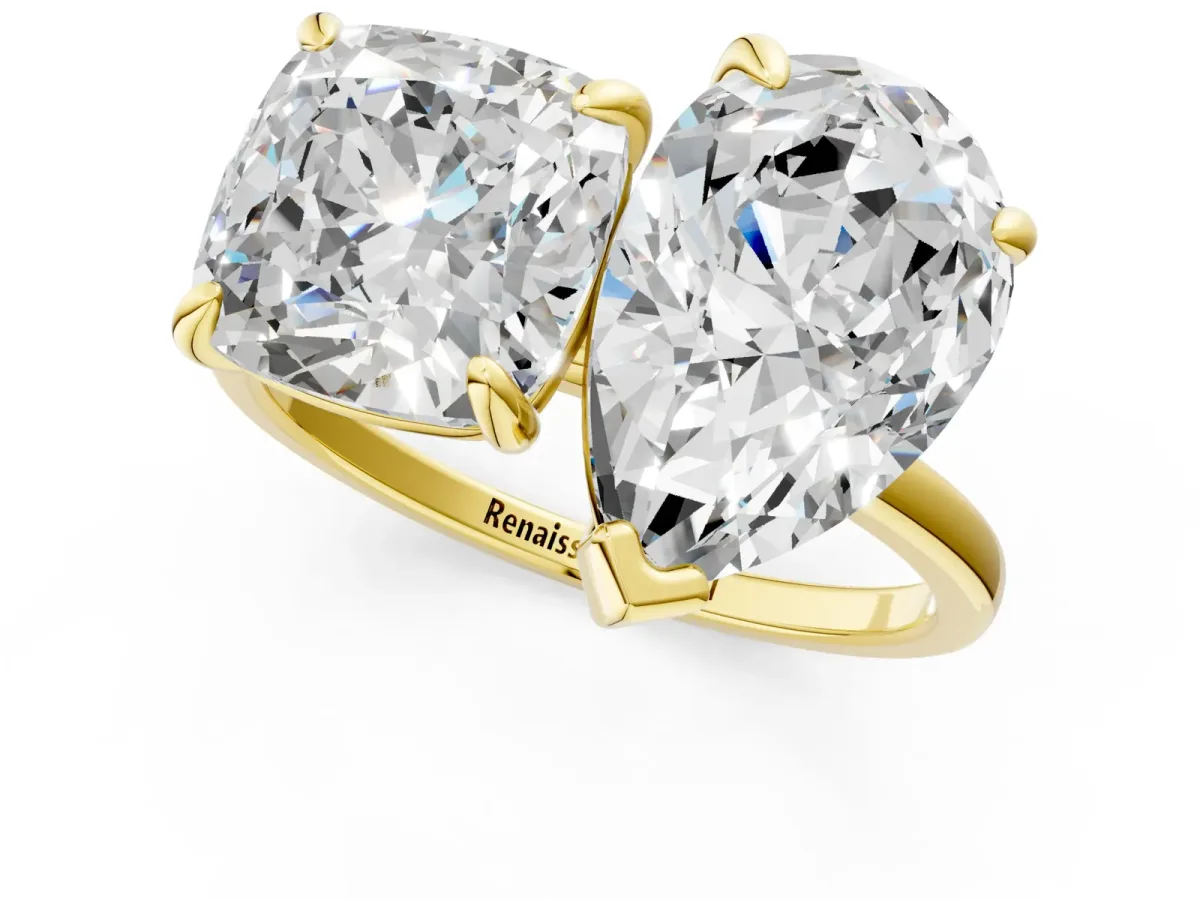 Pear and Cushion Toi Moi Ring with Prong Setting and Plain Band Yellow gold