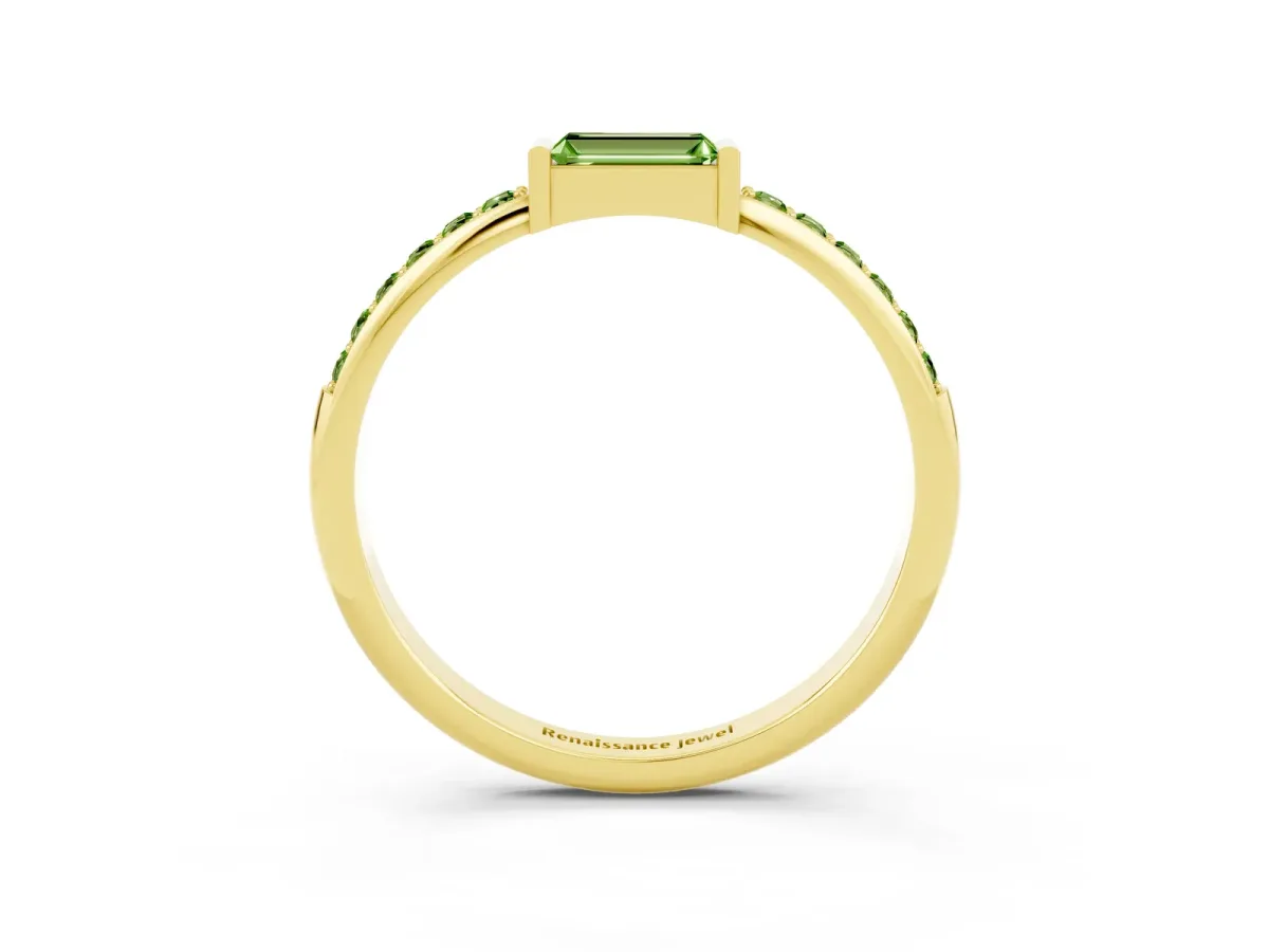 Baguette Peridot Pavé Band with Bar Setting Yellow gold