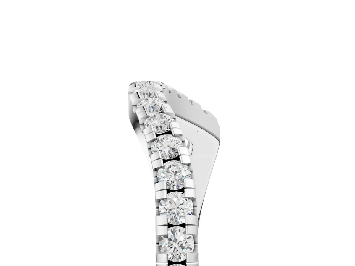 Round Cut Diamond Pavé Curved Band with Shared Prong Setting White gold