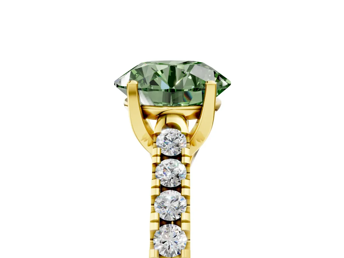 Fancy Green Round Cut Diamond Pavé Band Solitaire Ring with Prong Setting Yellow gold