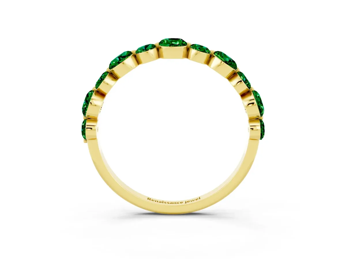 Round Emerald Scalloped Prong Set Eternity Band Yellow gold