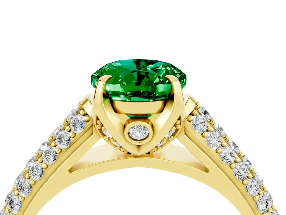 Oval Cut Emerald Solitaire Ring with Three-Row Pavé Band and Four-Prong Setting Yellow gold