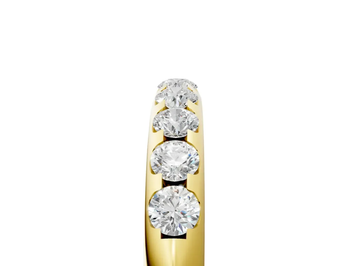Round Cut Diamond Half-Eternity Band with Shared Prong Setting Yellow gold