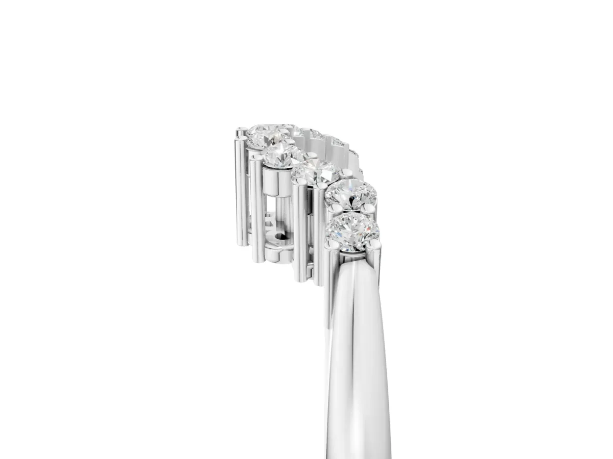 Round Diamond V-Shaped White Gold Band with Prong Setting White gold
