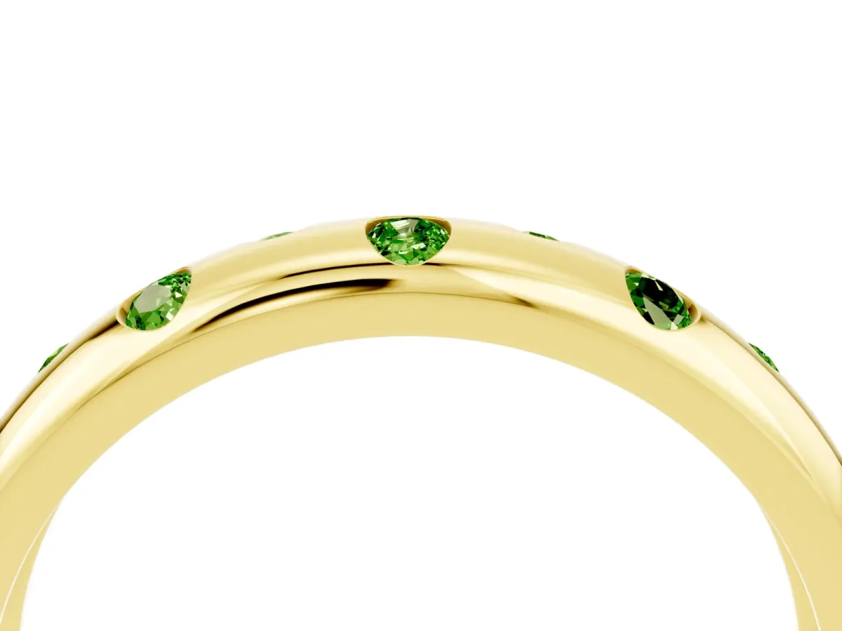 Round Peridot Flush-Set Comfort Fit Band Yellow gold