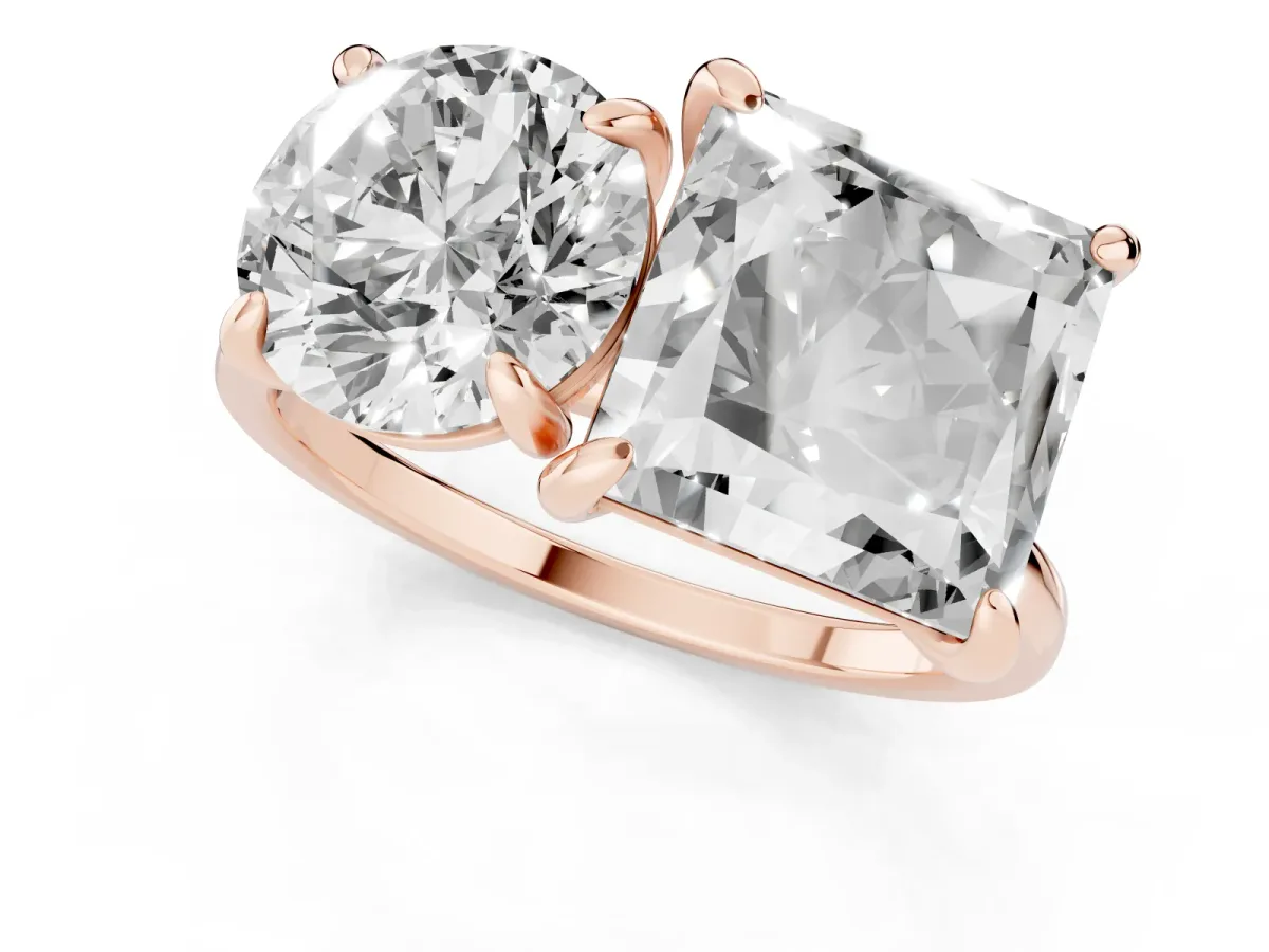 Round and Princess Toi Moi Ring with Prong Setting and Plain Band Rose gold