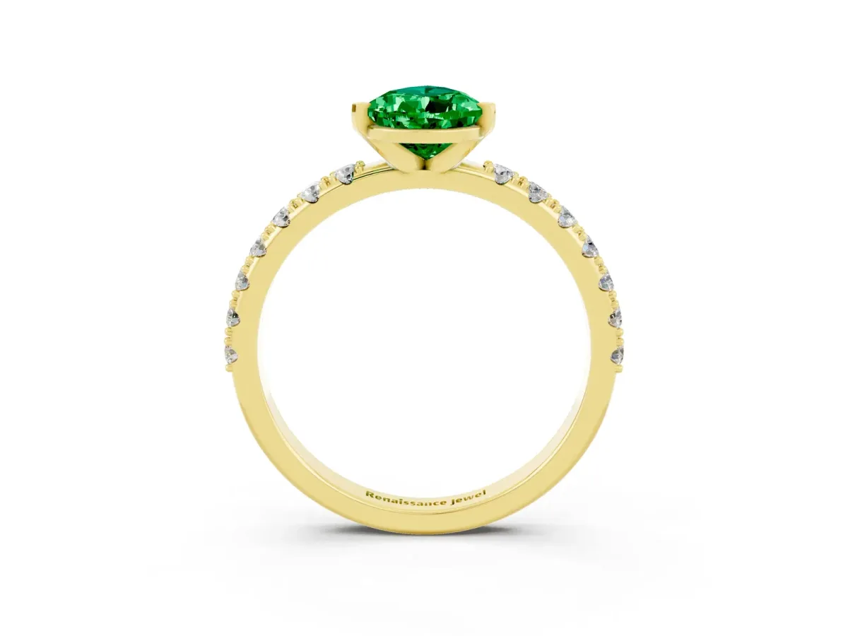 Pear Cut Emerald Solitaire Pavé Band with Four-Prong Setting Yellow gold