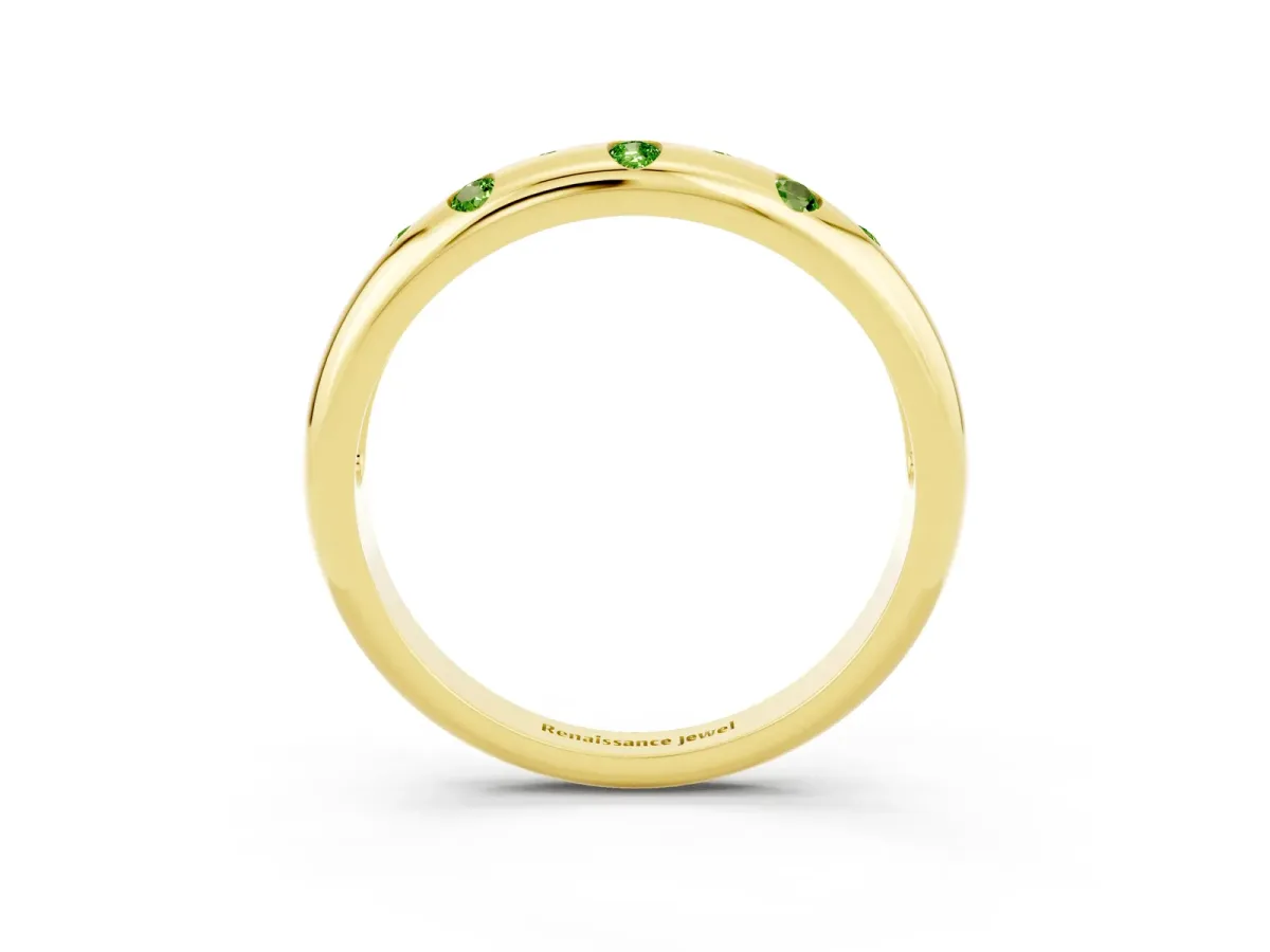 Round Peridot Flush-Set Comfort Fit Band Yellow gold