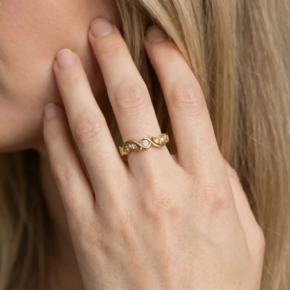 Marquise and Round Diamond Infinity Eternity Band with Bezel Setting Yellow gold