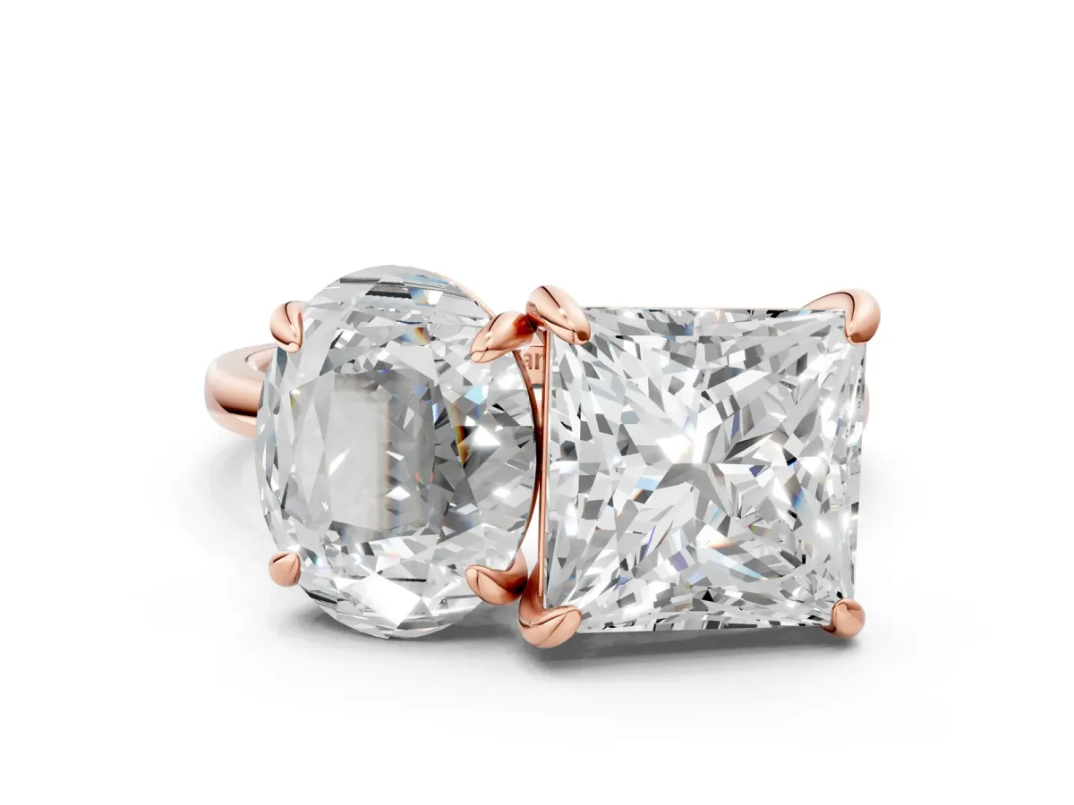 Oval and Princess Toi Moi Ring with Prong Setting and Plain Band Rose gold