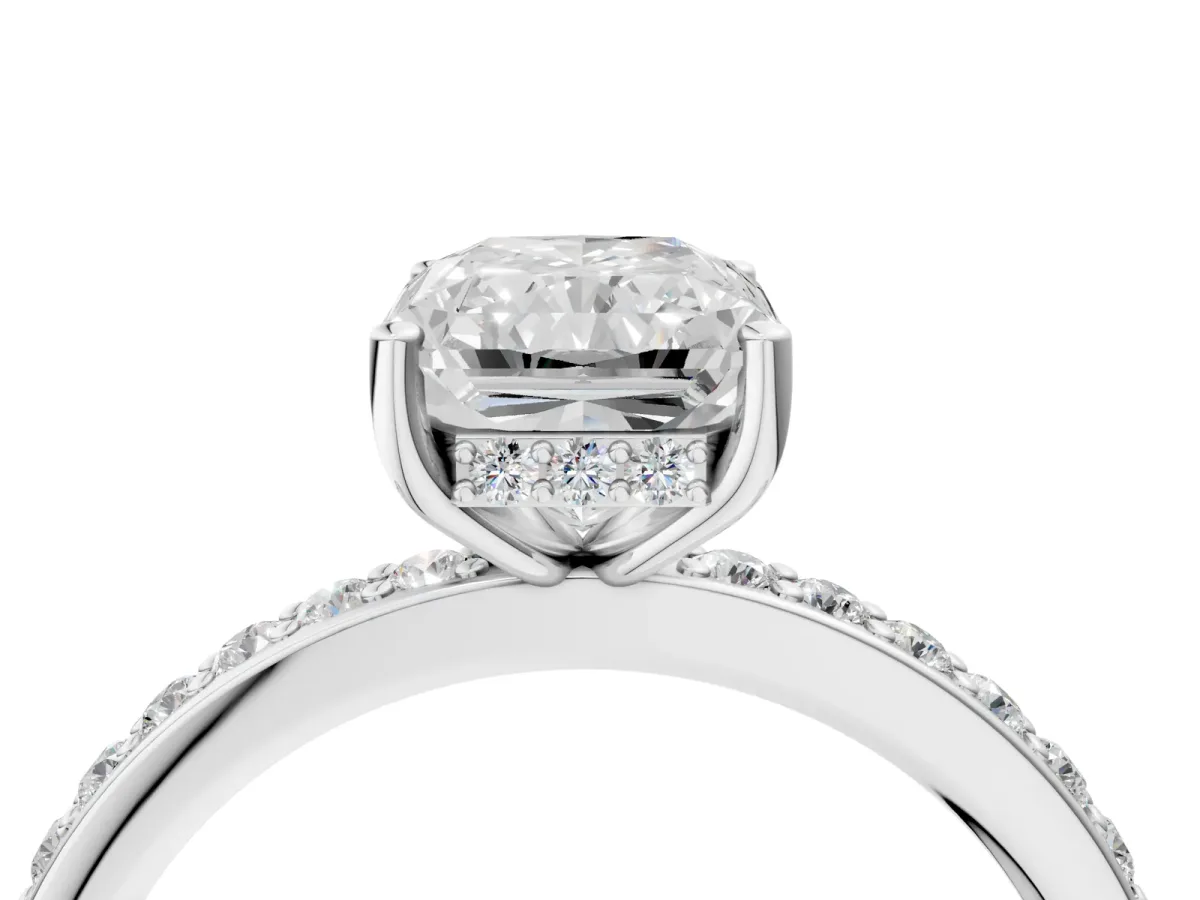 Radiant Cut Cut Diamond Pavé Band Ring with Four-Prong Setting Platinum