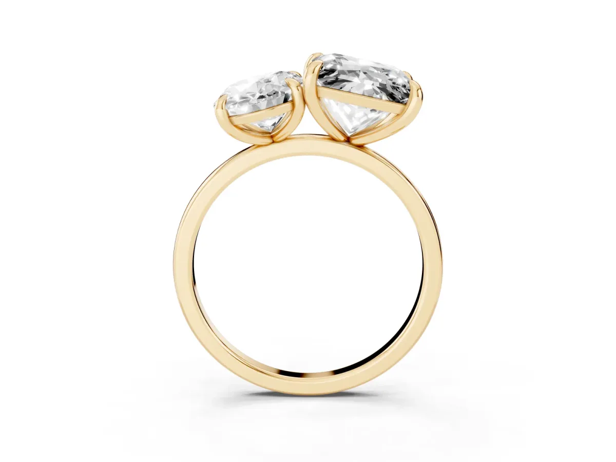 Oval and Princess Toi Moi Ring with Prong Setting and Plain Band Yellow gold