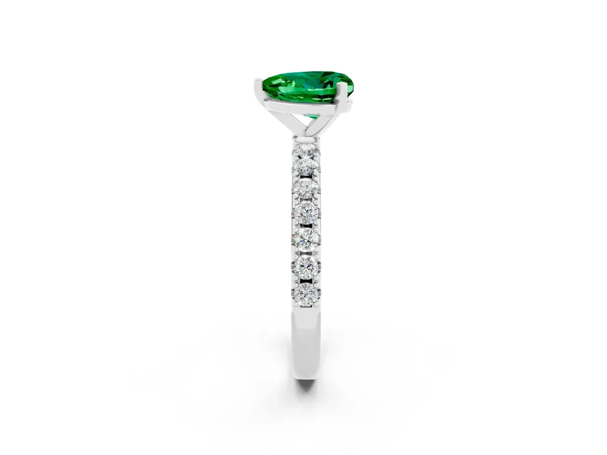 Heart Cut Emerald Solitaire Pavé Band with Four-Prong Setting White gold