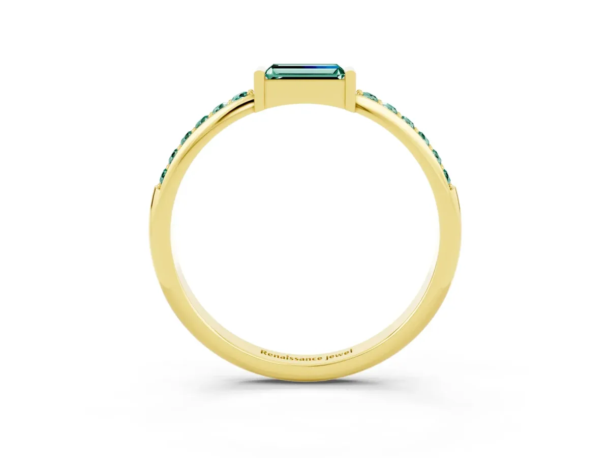 Baguette Green Sapphire Pavé Band with Bar Setting Yellow gold
