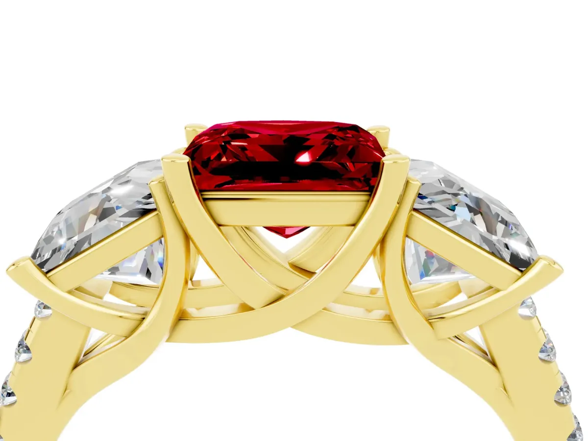 Three-Stone Princess Cut Ruby Ring with Round Pavé Band and Prong Setting Yellow gold
