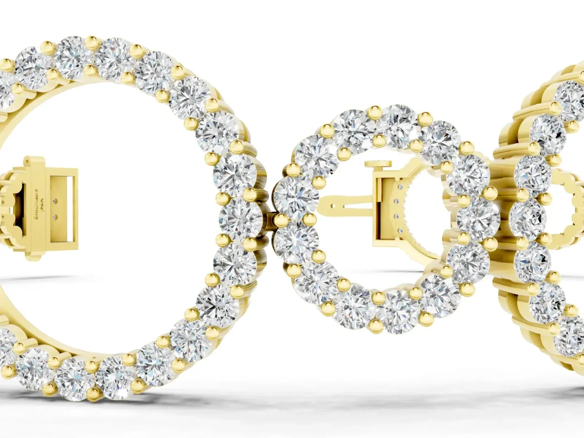 Round Cut Diamond Halo Circle Link Bracelet with Pave Setting Yellow gold