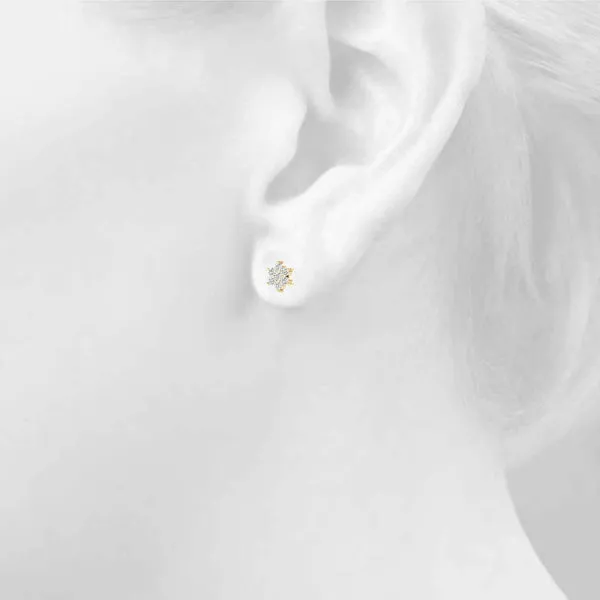 Cluster Round Diamond Stud Earrings Yellow gold