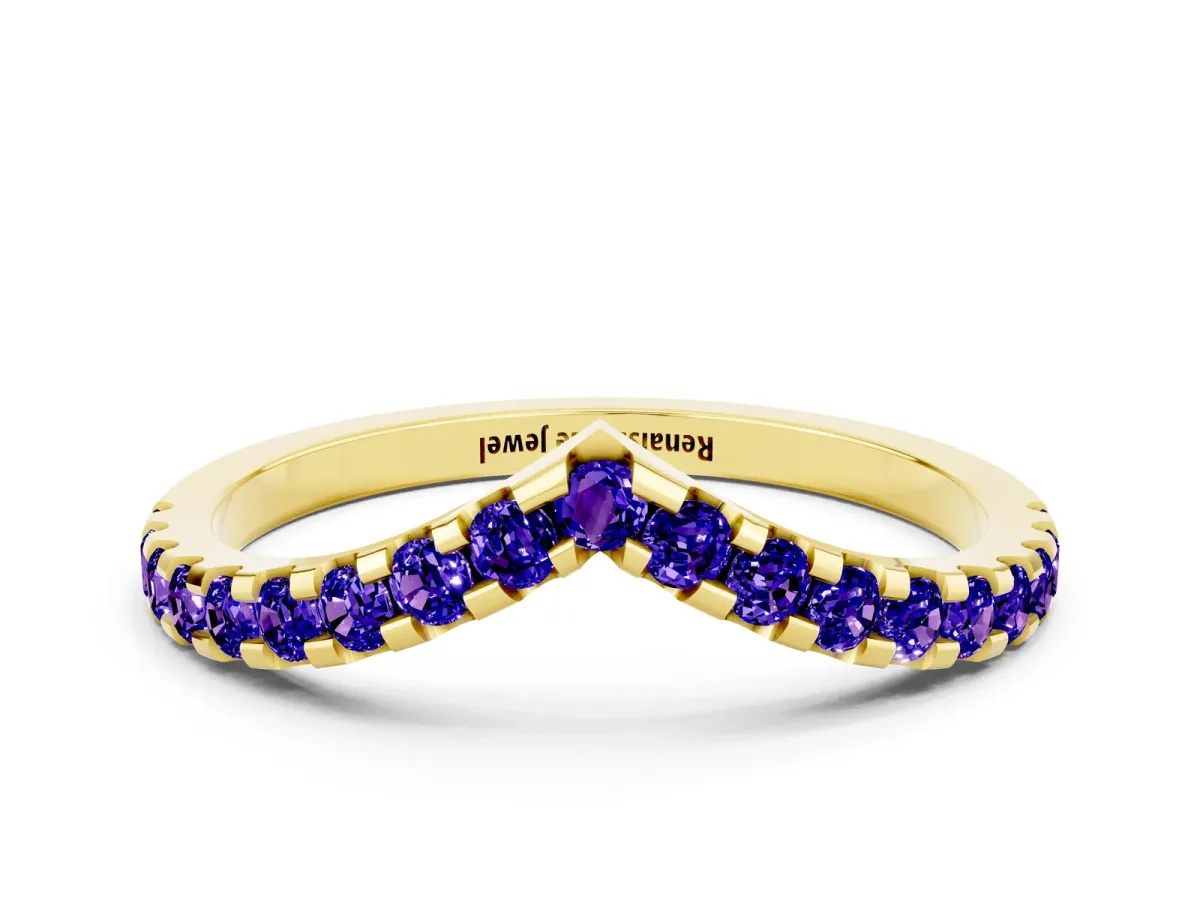 Pavé Round Tanzanite Chevron Band with Shared Prong Setting Yellow gold