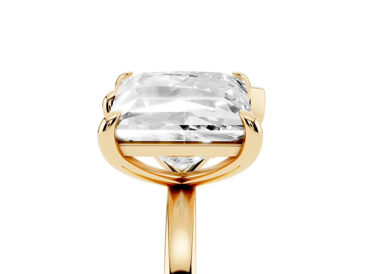 Pear and Princess Toi Moi Ring with Prong Setting and Plain Band Yellow gold