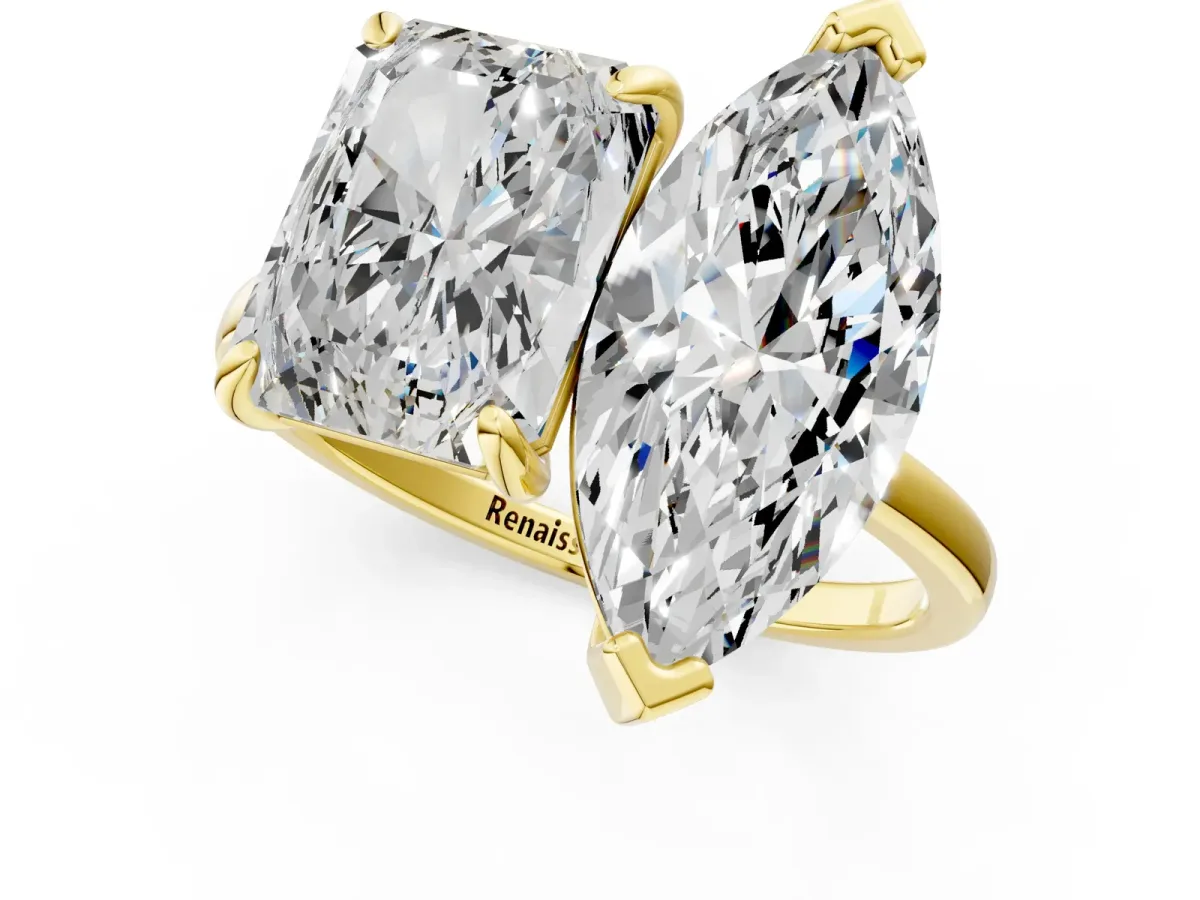 Emerald and Marquise Toi Moi Ring with Prong Setting and Plain Band Yellow gold