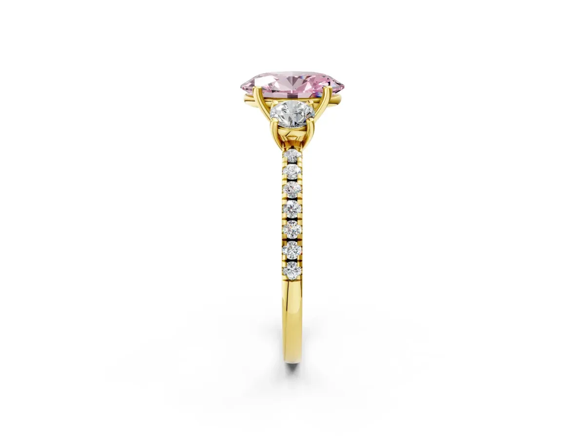 Fancy Pink Three-Stone Oval Cut Cut Diamond Pavé Band with Prong Setting Yellow gold