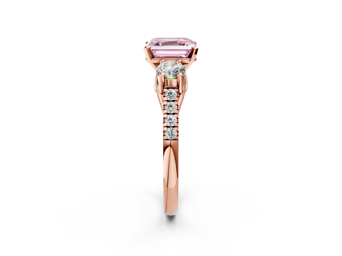 Fancy Pink Three-Stone Asscher Cut Diamond Pavé Band with Four-Prong Setting Rose gold