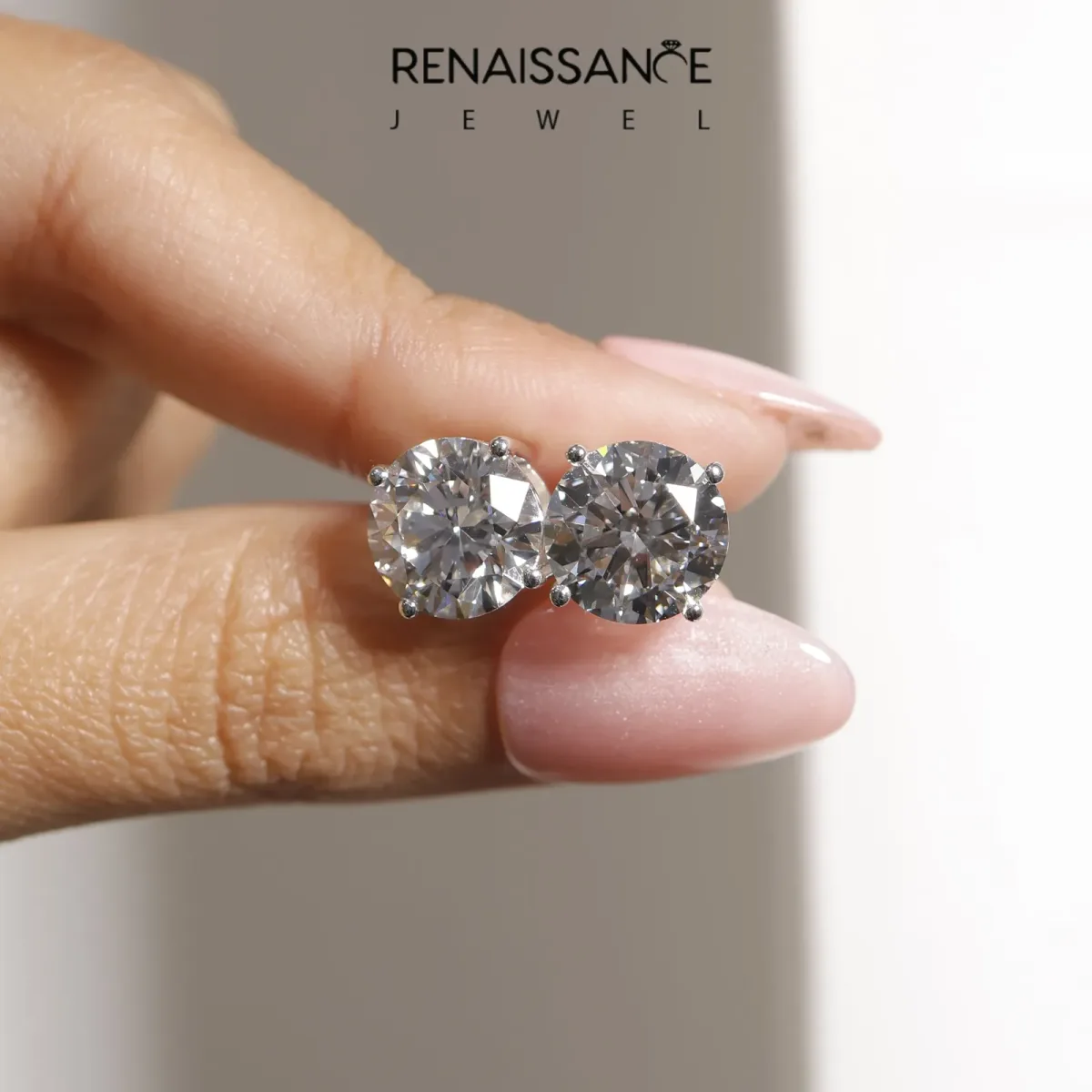 Round Cut Diamond Stud Earrings Silver