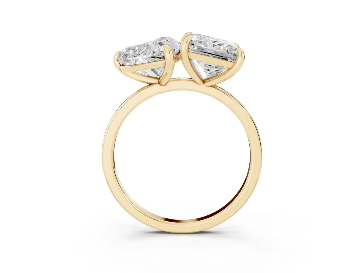 Heart and Princess Toi Moi Ring with Prong Setting and Plain Band Yellow gold