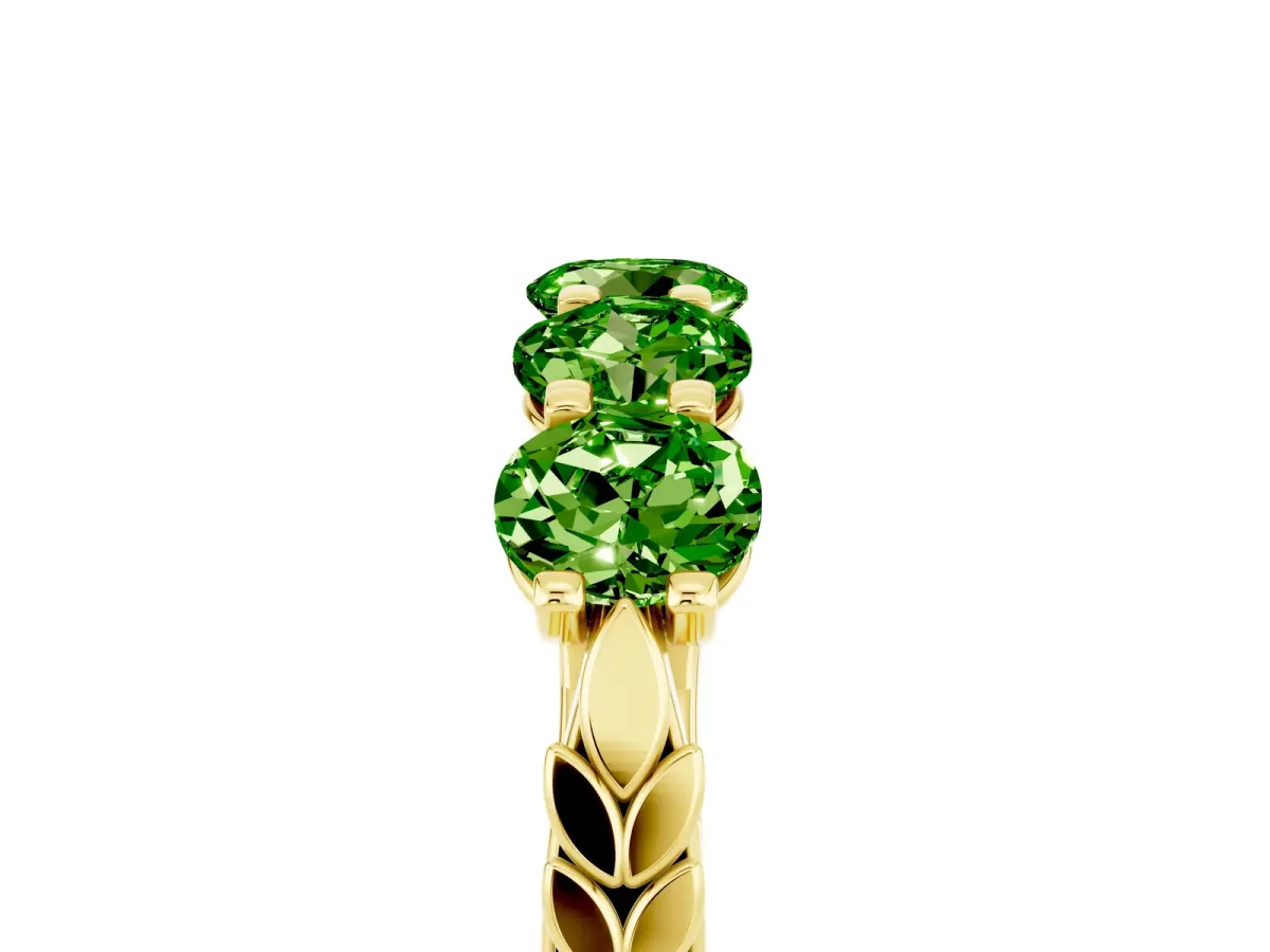 Five-Stone Round Peridot Prong-Set Band Yellow gold