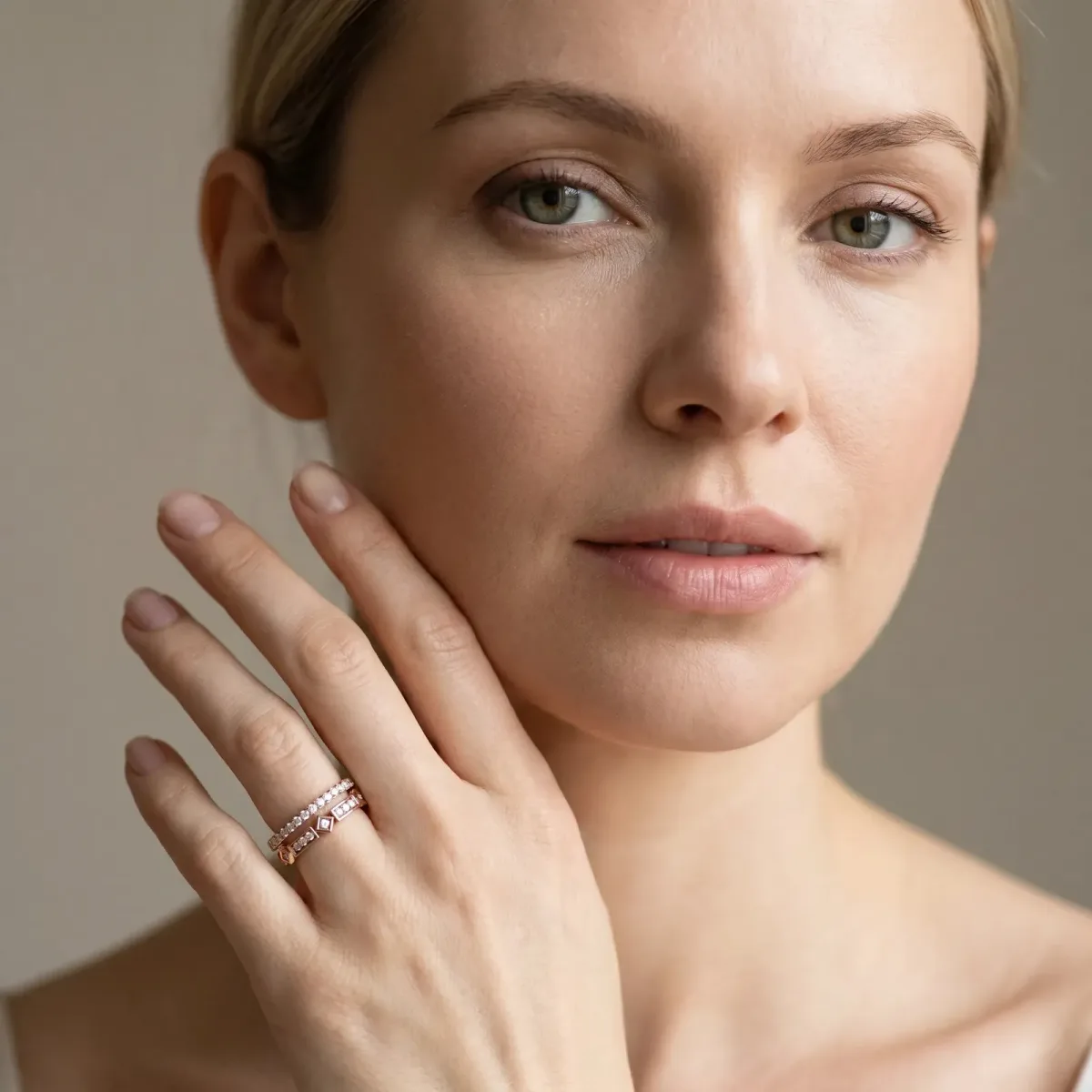 Pavé Round Diamond Channel Set Dual Band with Prong Setting Rose gold