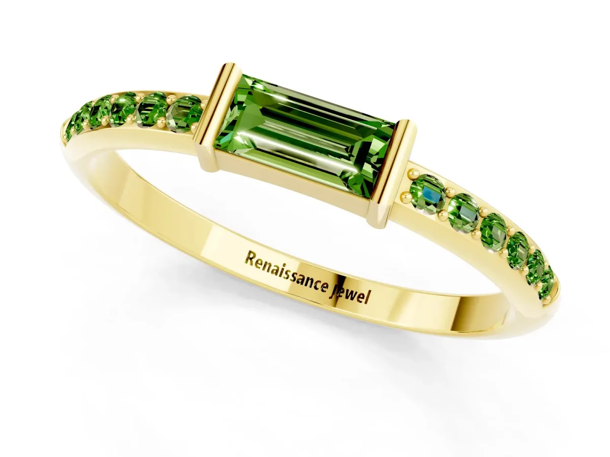 Baguette Peridot Pavé Band with Bar Setting Yellow gold