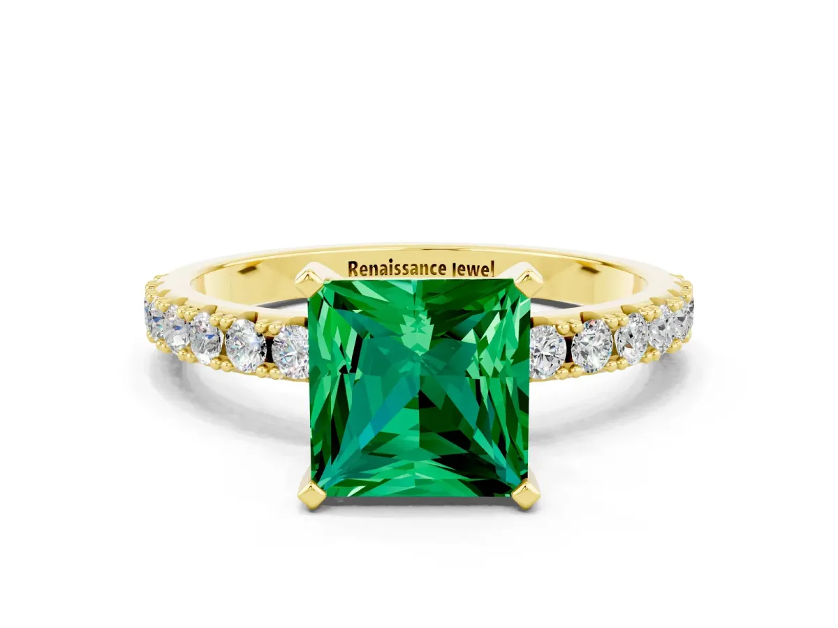 Princess Cut Emerald Solitaire Pavé Band with Four-Prong Setting Yellow gold