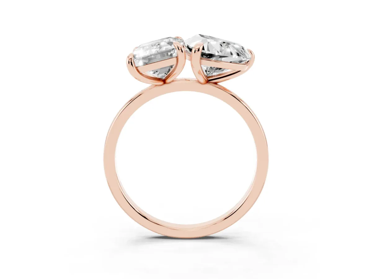 Emerald and Heart Toi Moi Ring with Prong Setting and Plain Band Rose gold